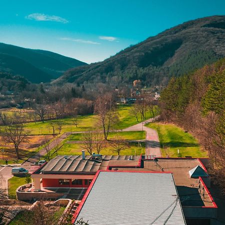 Хотелски Комплекс Белият Кон Targóvishte Exterior foto
