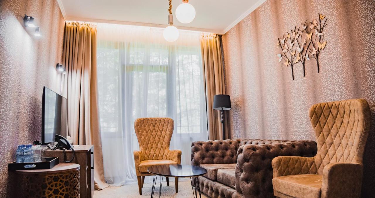 Хотелски Комплекс Белият Кон Targóvishte Exterior foto